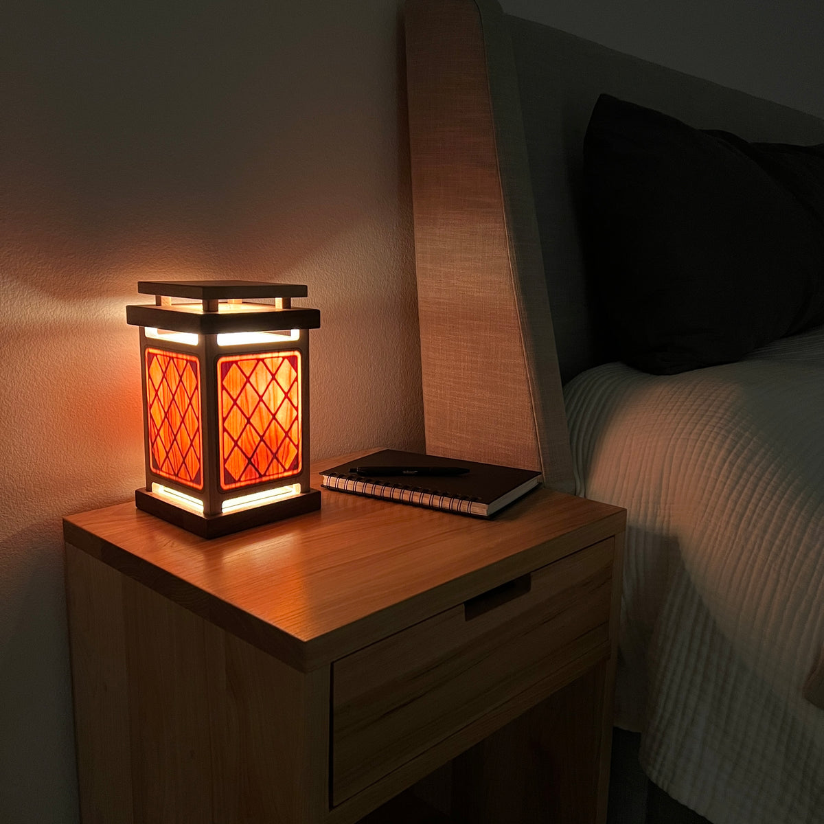 Diamond Lantern Lamp