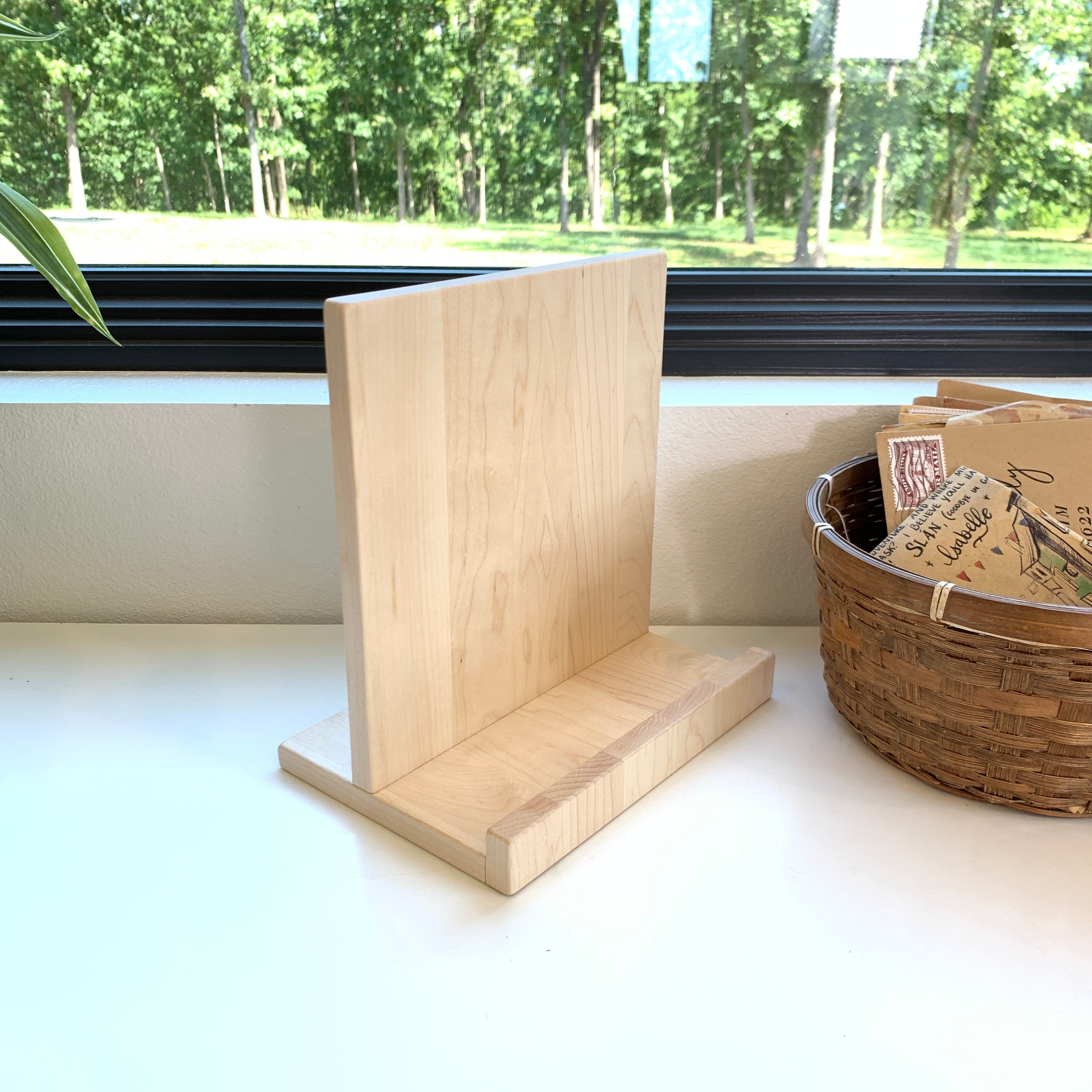 Wood holder stand new arrivals